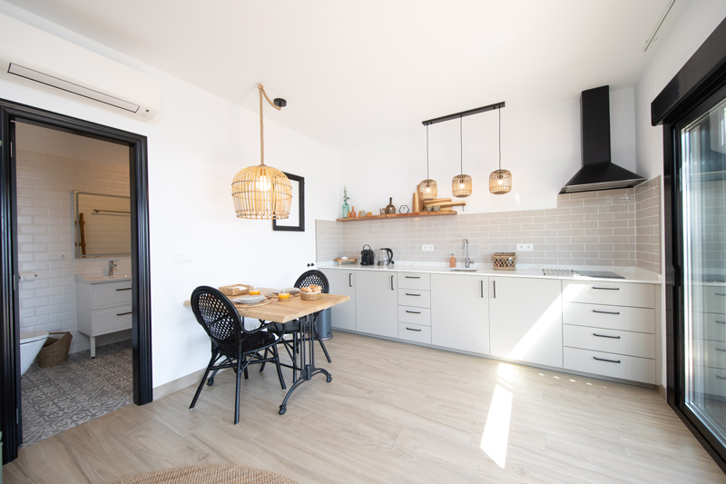 Casa Abajo in Competa, Andalusie, Spanje. Luxe vakantievilla met privezwembad en uitzicht over de Middellandse zee en bergen.